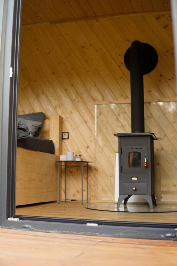 Obytny Kontejner Cabin Stars Zátor المظهر الخارجي الصورة